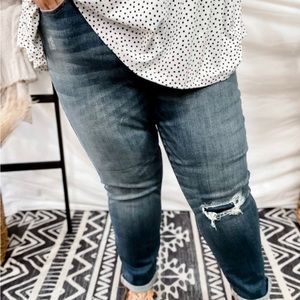 Judy Blue Knee Distresssd Boyfriend Fit Jeans Size 18